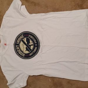 Medium white t-shirt